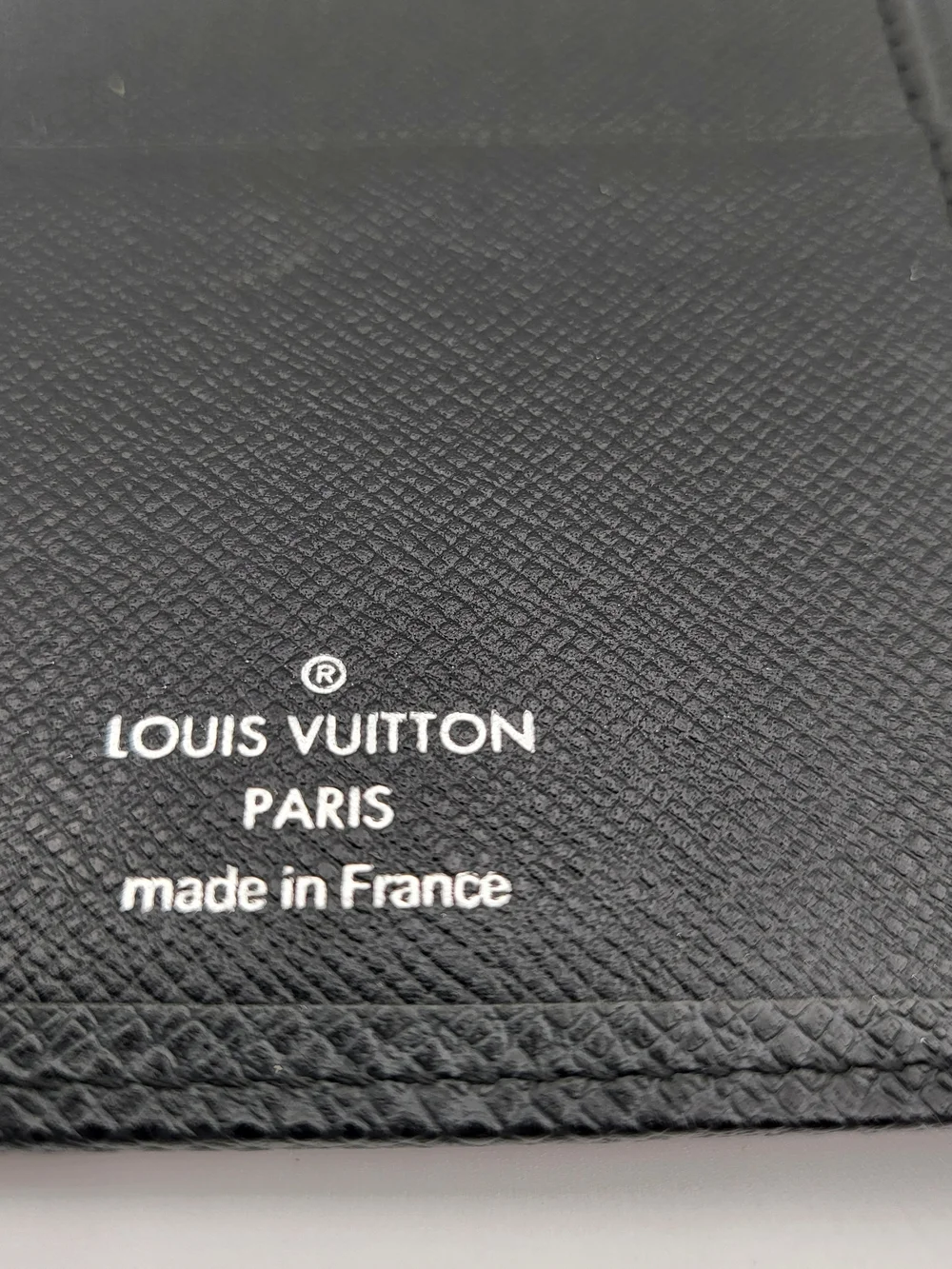 LOUIS VUITTON Taiga Porte Valeurs Organizer Wallet Black..Authentic..